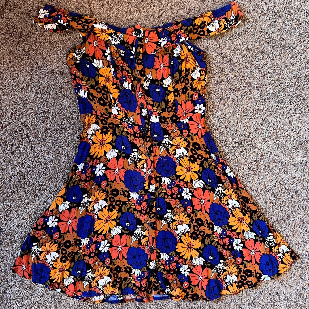Retro 70’s psychedelic mini dress